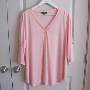 LORD & TAYLOR light pink top with ¾ length sleeves. Excellent used condition.
